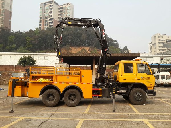 南方電網(wǎng)購(gòu)買的帶電作業(yè)車400-926-2926 南方電網(wǎng)購(gòu)買的帶電作業(yè)車400-926-2926