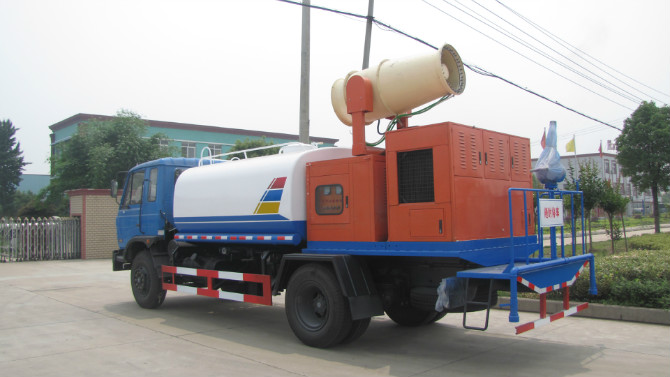 153農(nóng)用噴藥車 153農(nóng)用噴藥車