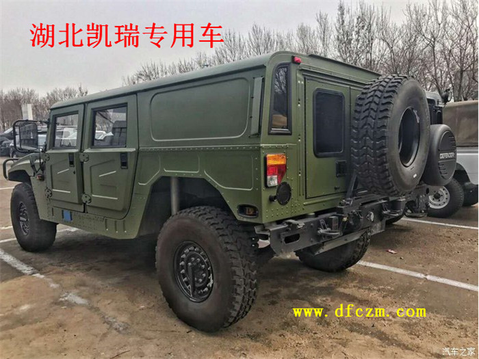 東風猛士越野車民用版備胎支架 東風猛士越野車民用版備胎支架