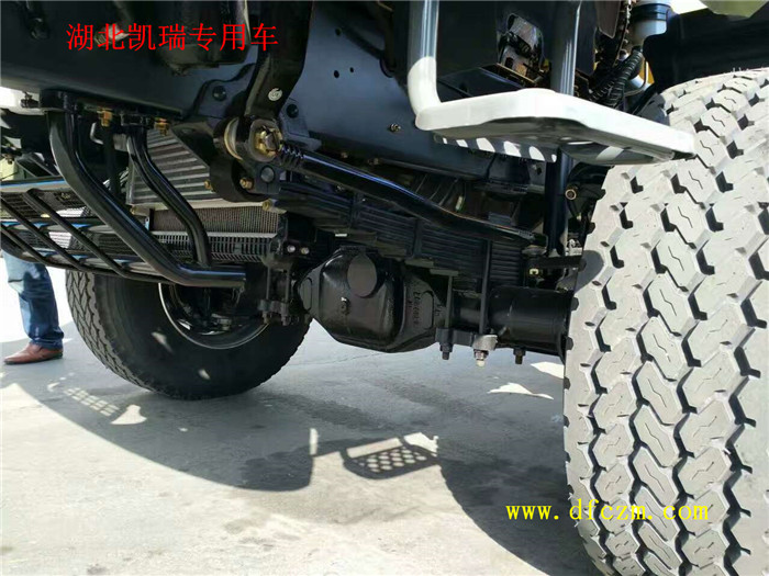 東風天錦沙漠車前驅動橋 東風天錦沙漠車前驅動橋