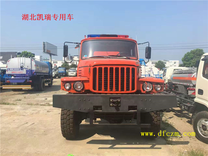 東風25Y消防灑水車駕駛室 東風25Y消防灑水車駕駛室