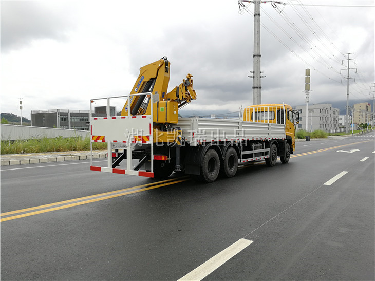 DWJ5315JJH型計量檢衡車(右后) DWJ5315JJH型計量檢衡車(右后)