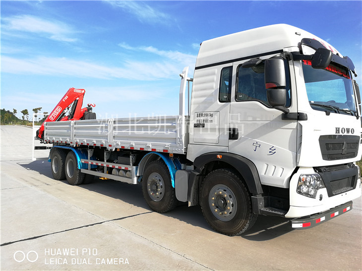 AY5320JJH型計(jì)量檢衡車(右前) AY5320JJH型計(jì)量檢衡車(右前)