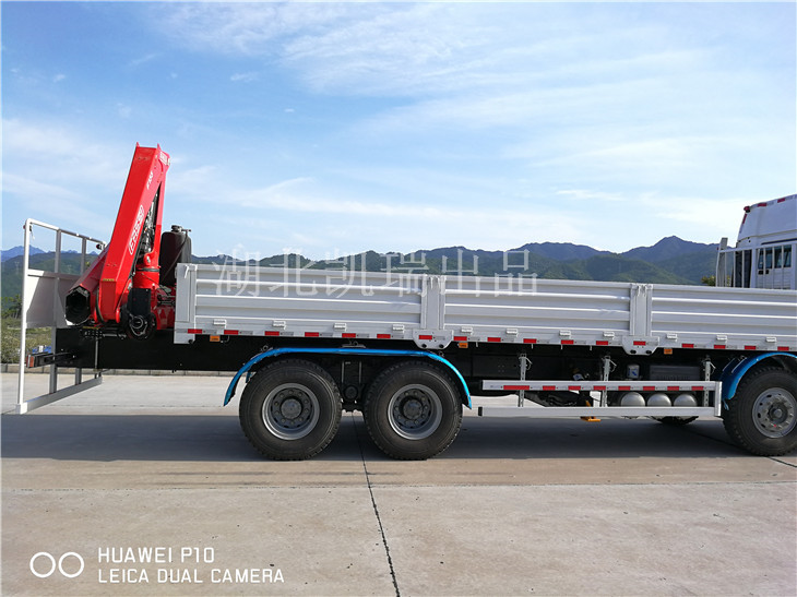 AY5320JJH型計(jì)量檢衡車(右) AY5320JJH型計(jì)量檢衡車(右)