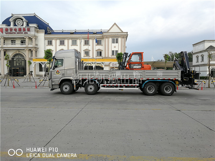 現代底盤31噸計量檢衡車側面圖 現代底盤31噸計量檢衡車側面圖