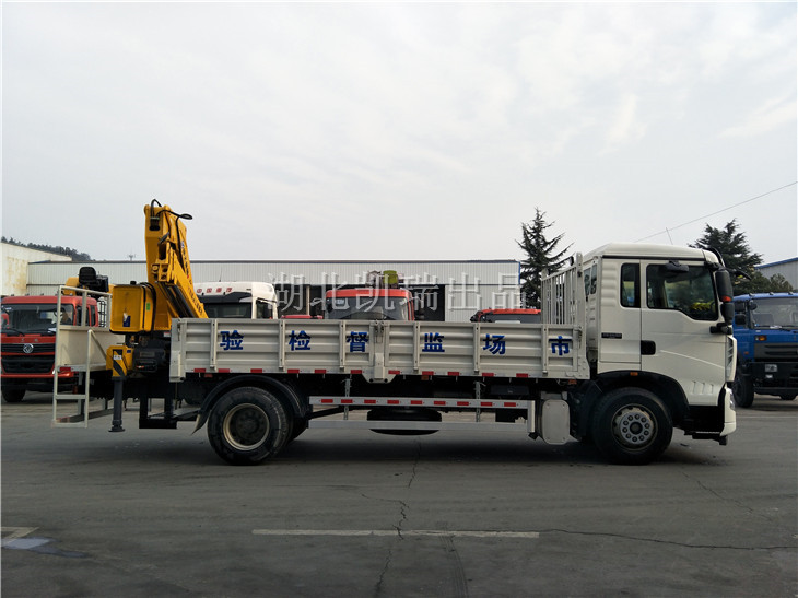 明光計量所計量檢衡車(右) 明光計量所計量檢衡車(右)