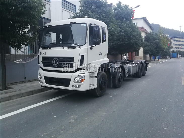 計量檢衡車專用底盤加固完成 計量檢衡車專用底盤加固完成