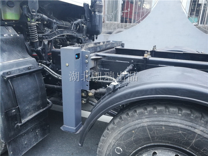 檢衡車專用液壓前置支腿 檢衡車專用液壓前置支腿