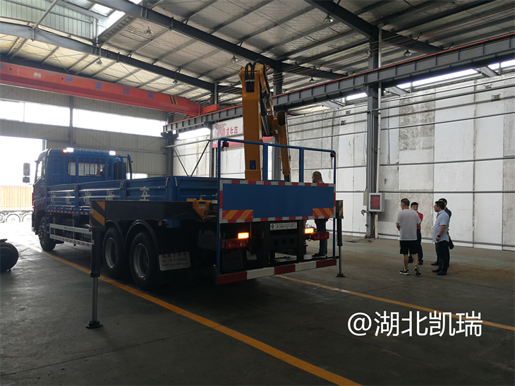 對檢衡車功能及配置進行技術(shù)交流 對檢衡車功能及配置進行技術(shù)交流